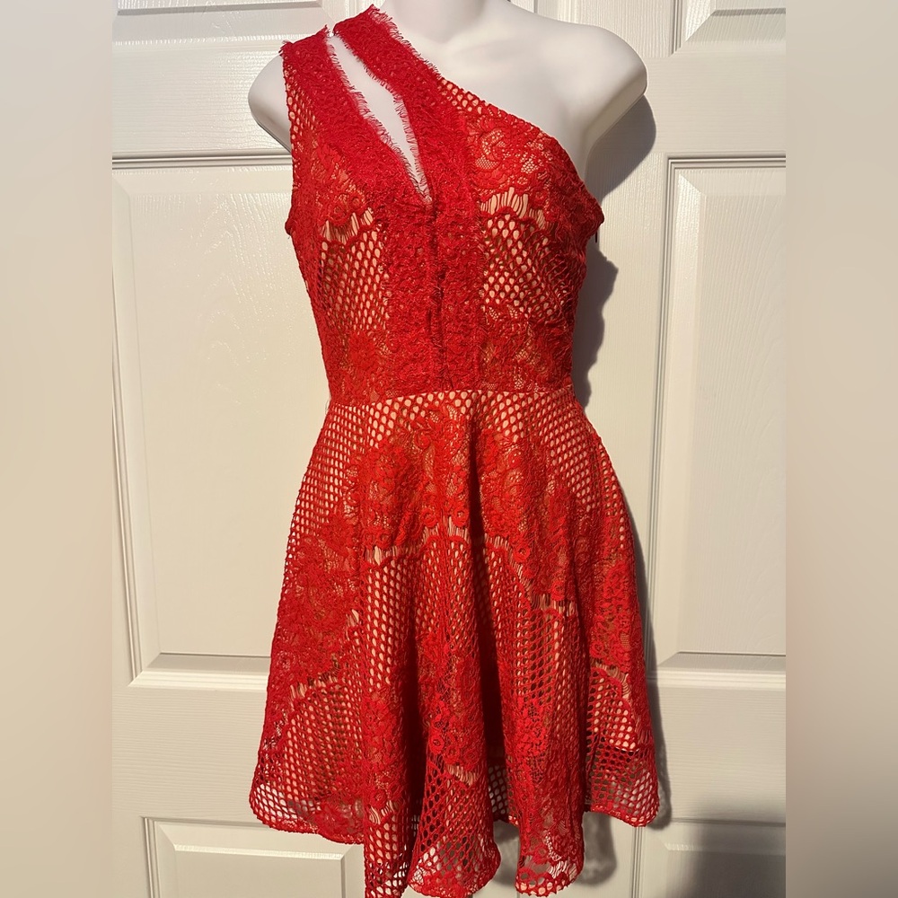 STYLESTALKER style stalker Red nude Lace One-Shoulder Dress S side slit cut out